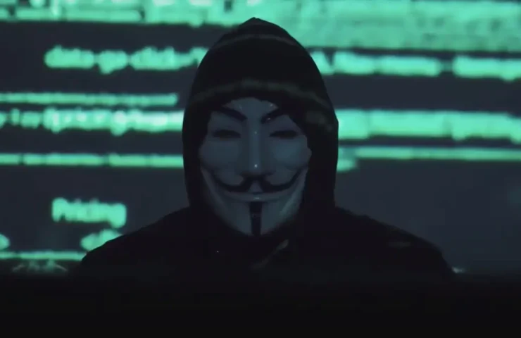 Hackers anônimos assume crédito por ataques cibernéticos contra o governo russo