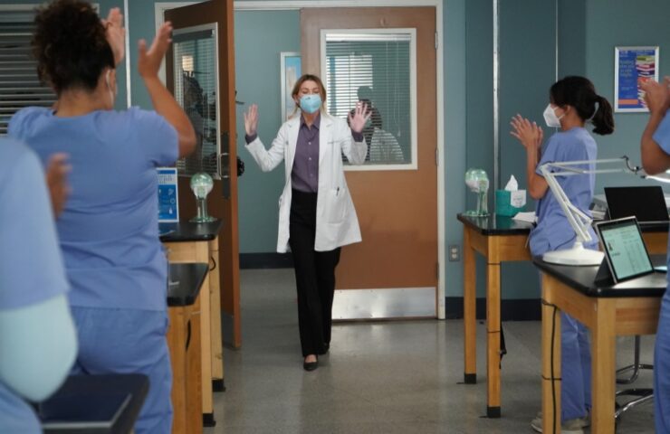 Grey’s Anatomy 18 Temporada ABC renovou o drama de sucesso para novos episódios